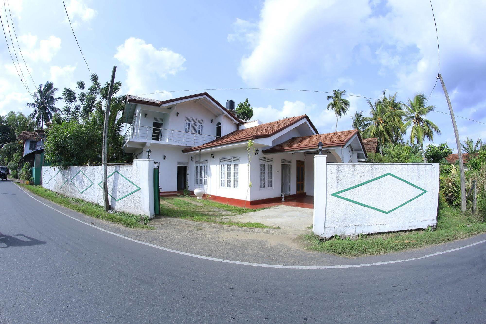 White Villa Weligama Eksteriør billede